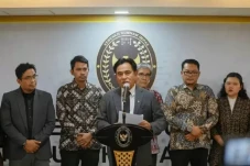 WNI Gabung Militer Asing,...