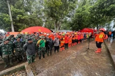 80 Warga Masih Hilang...