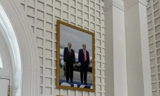 Foto Trump dan Putin...