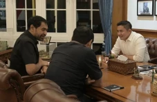 Seskab Teddy dan Gubernur...