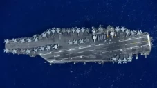 Kapal Induk USS Abraham...