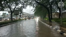 Jalan Suprapto Depan...