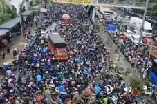 Macet Horor di Cengkareng...