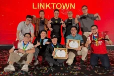 Linktown Raih One Smile...