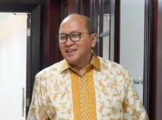 Bukan Cuma Danantara,...