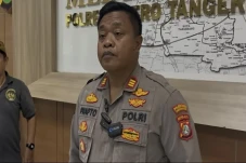 Polisi Jadwal Ulang...