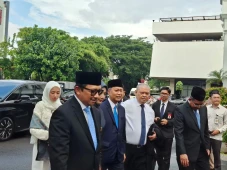Juda Agung Tiba di Istana,...