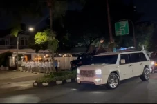 Jelang Syukuran HUT...