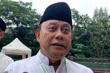 BGN Tegaskan MBG Tetap...