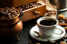 Kopi Hitam Disebut Bantu...
