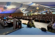 Taklimat 3,5 Jam, Presiden...