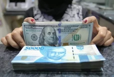 Rupiah Kembali Lesu,...
