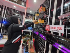 Menakar Cuan di Balik...