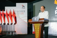 Jokowi Bilang Revisi...