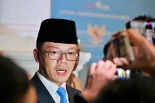 Hadiri Pertemuan Dewan...