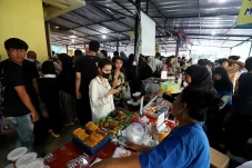Heboh War Takjil Tiap...