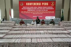Kejagung Pamer Uang...