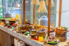 Iftar Istimewa: Perjalanan...