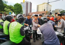 Bagikan Takjil dan Bukber...