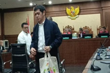 Anak Riza Chalid Divonis...