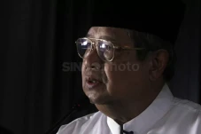 Amerika Serang Iran,...