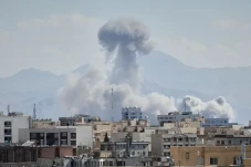 Konflik AS-Iran Berpotensi...