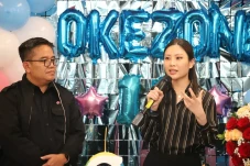 HUT ke-19 Okezone, Angela...