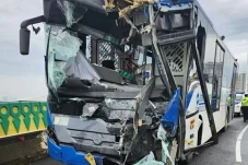 Sopir Transjakarta Picu...