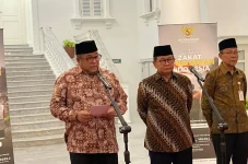 Cerita Rano Karno Umrah...