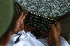 Jadwal Salat dan Imsakiyah...