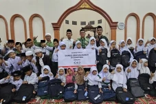 Lazisnu Salurkan Bantuan...
