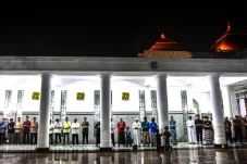 Jadwal Salat dan Imsakiyah...