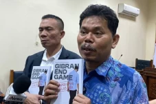 Gugatan Bonatua Soal...