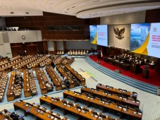 Sah! Rapat Paripurna...