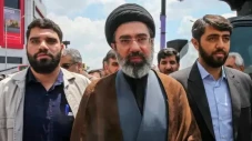 Pemimpin Tertinggi Iran...