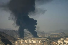 Iran Gempur Fasilitas...