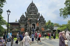 Libur Lebaran, TMII...