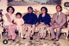 Rayakan Ulang Tahun...