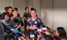 Daftar Lengkap Staf...