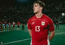 Mauro Zijlstra Tambah...