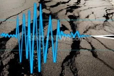 Gempa M7,6 Berpotensi...