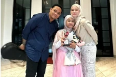 Di Tengah Proses Hukum,...