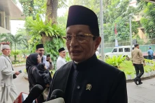 Penyesuaian Jam Kerja...