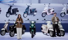 Yadea Luncurkan Motor...