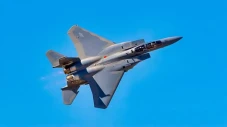Mengapa F-15E Supercanggih...