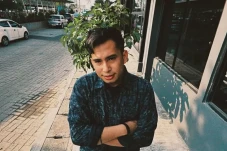 Tunjuk Pengacara, Niko...