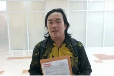 Penglihatan Menurun...