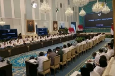 Istana Gelar Raker Hari...