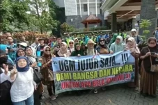 Massa TPUA Sempat Ditawari...
