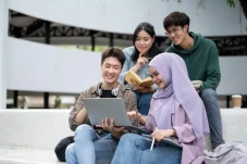 Saat Gelar Tak Lagi...